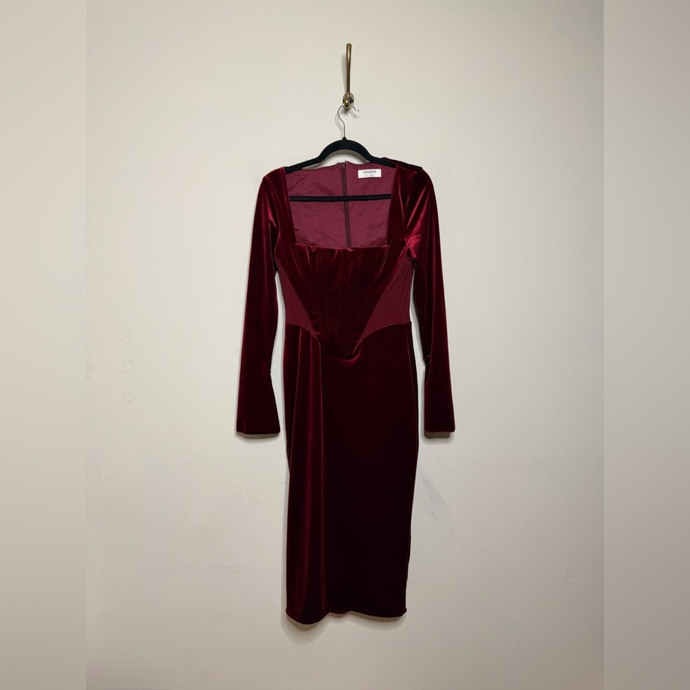 House Of CB Solaine wine red velvet corset dress Long Sleeve Midi - Picture 6 of 9